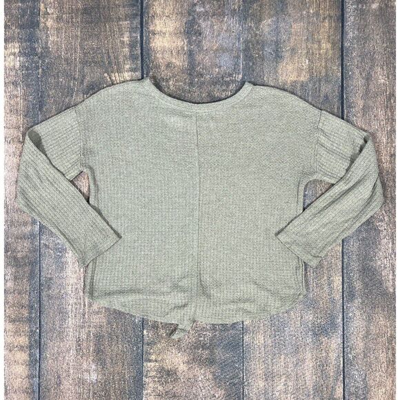 SO Girls Size Large 10/12 Green Waffle Tie Front Long Sleeve Top! - Picture 5 of 9